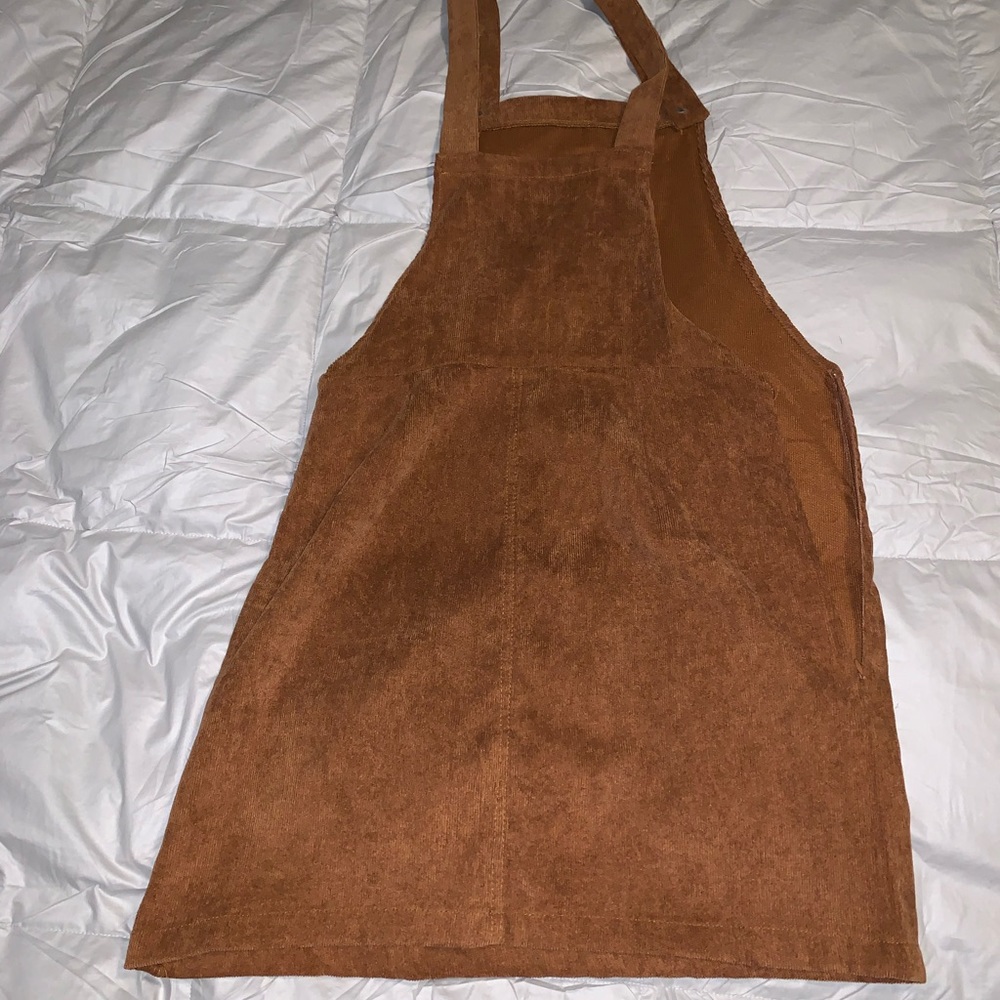 Dress - Picture 4 of 7
